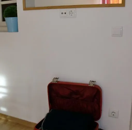 黄色小屋2号旅馆 波尔图