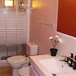 The Yellow House 2 Tatil Evi